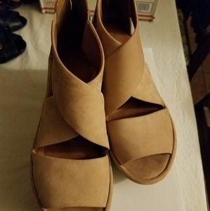 Clark's Platform Sandals